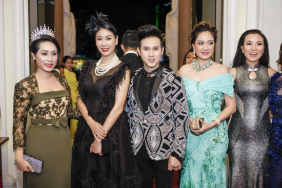 Hoa hậu Hạnh Lê cùng dàn khách mời trong sự kiện.