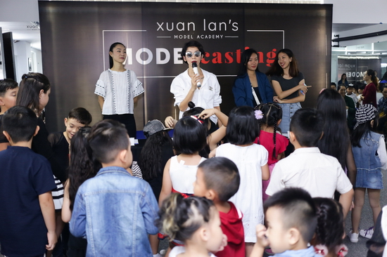 Đã là mùa thứ 4 tổ chức Tuần lễ thời trang trẻ em Việt Nam – Vietnam Junior’s Fashion Week nên chương trình nhận được rất nhiều sự quan tâm, ủng hộ của các bé cũng như các phụ huynh.
