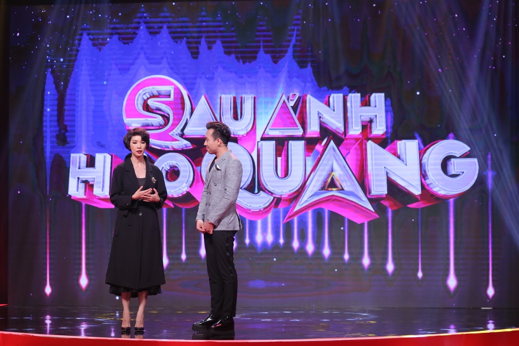 Ở phần đầu chương trình, Trấn Thành đã mời người thầy đầu tiên của Xuân Lan – Cindy Thái Tài xuất hiện để chia sẻ về con đường lập nghiệp đầy chông gai của nữ người mẫu. 