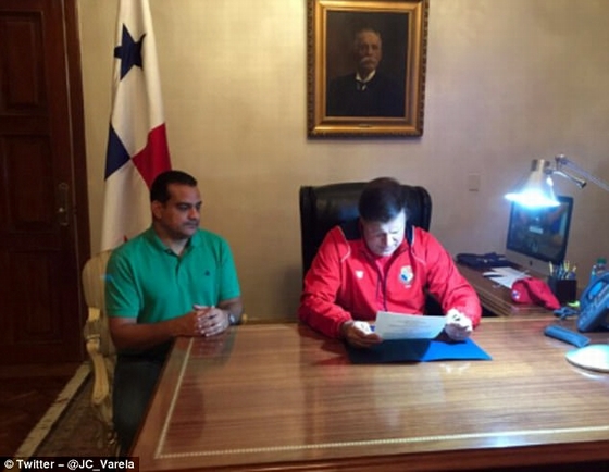 Tổng Thống Panama ký quyết định cho người dân nghỉ ăn mừng chiến tích của đội tuyển quốc gia