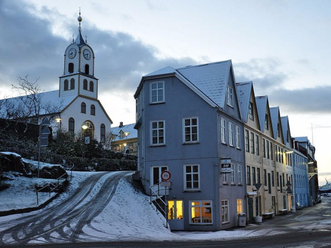Tórshavn, quần đảo Faroe: Đây là thành phố nhỏ nhất trên thế giới, nhưng thu hút rất đông du khách nhờ sự mến khách của người dân địa phương