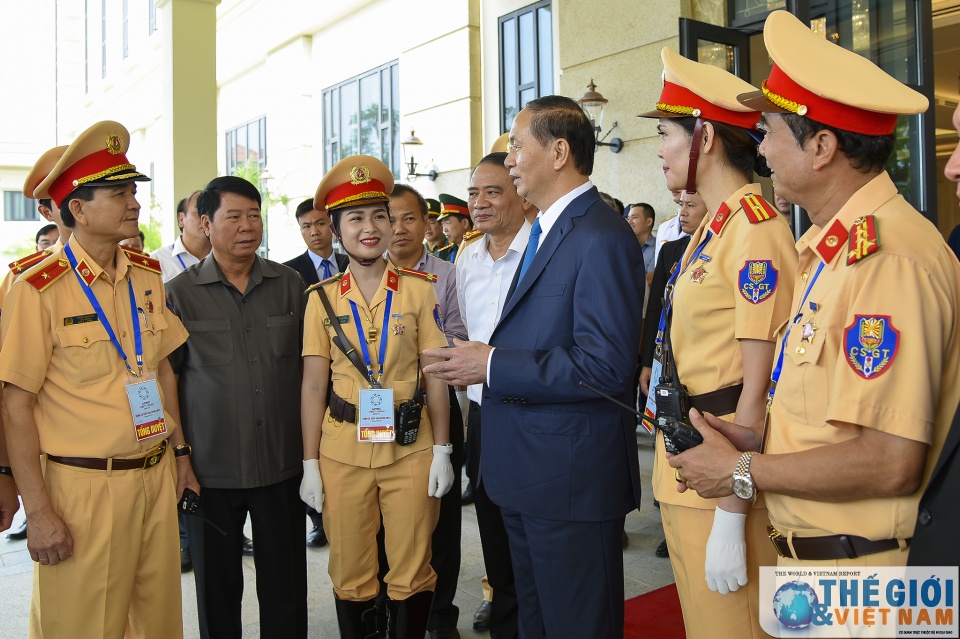 Chủ tịch nước cũng kiểm tra địa điểm diễn ra các cuộc gặp song phương cấp cao. (Ảnh: TG&VN)