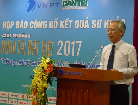 Ông Nguyễn Long - Tổng thư ký Hội Tin học Việt - Chủ tịch Hội đồng Sơ khảo đánh giá về các sản phẩm lọt vào Chung khảo NTĐV 2017.