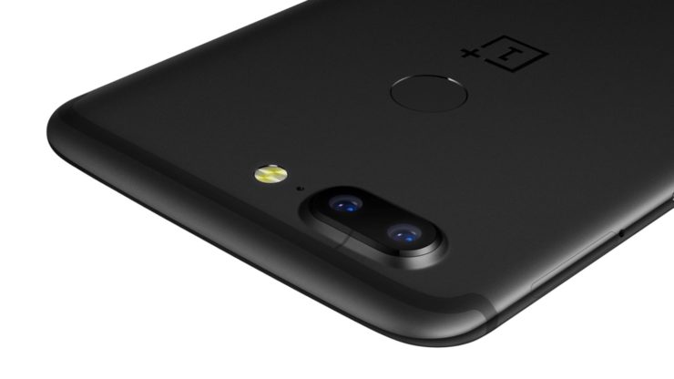 Camera của 5T  được cải tiến đáng kể trên nền tảng camera kép của OnePlus 5. Cụ thể, OnePlus 5T được tích hợp 1 camera chính 16MP và được hỗ trợ bởi một camera phụ 20MP để tăng cường hiệu suất ánh sáng thấp. Phần mềm máy ảnh của hãng cũng đã được cải tiến để tăng cường độ nét của các bức ảnh có độ sáng thấp. Camera của 5T còn có các tính năng khác bao gồm 