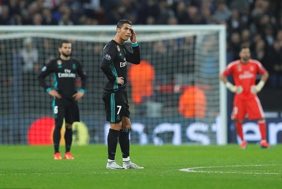 Thua thảm Tottenham, C.Ronaldo dọa rời bỏ Real Madrid!