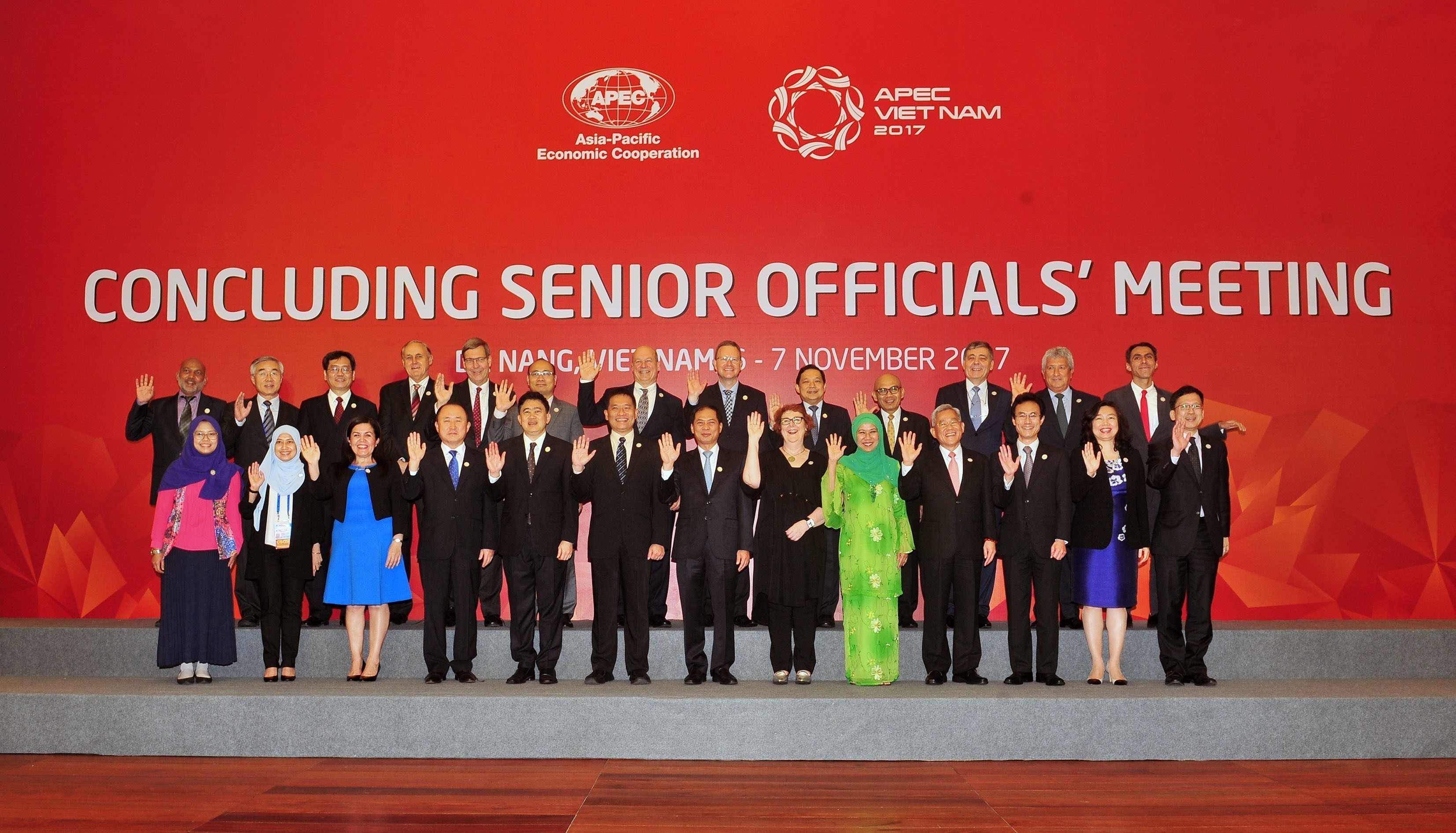 Hội nghị đầu tiên trong Tuần lễ Cấp cao APEC 2017 kết thúc thành công
