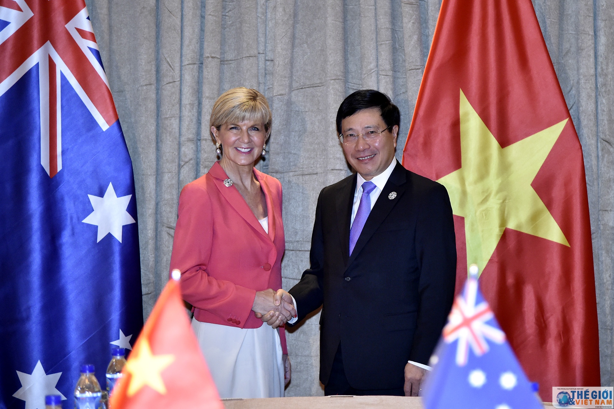Phó Thủ tướng, Bộ trưởng Ngoại giao Phạm Bình Minh đã có cuộc gặp song phương với Bộ trưởng Ngoại giao Australia Julie Bishop. (Ảnh: TG&VN))
