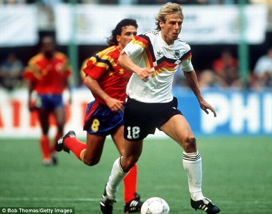 Áo đấu năm 1990 của tuyển Đức