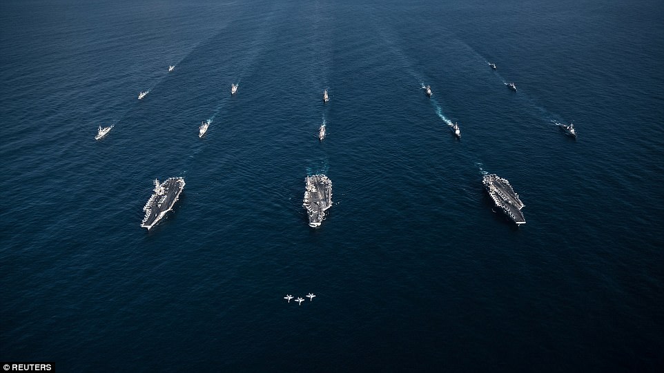 Hải quân Mỹ đang có cuộc tập trận lớn nhất trong vòng một thập kỷ trở lại đây với lực lượng đồng minh Hàn Quốc và Nhật Bản