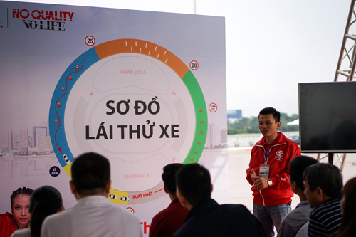 Sôi động sự kiện &quot;Chạm. Thử. Tin&quot; với Toyota tại Hà Nội và TP. Hồ Chí Minh