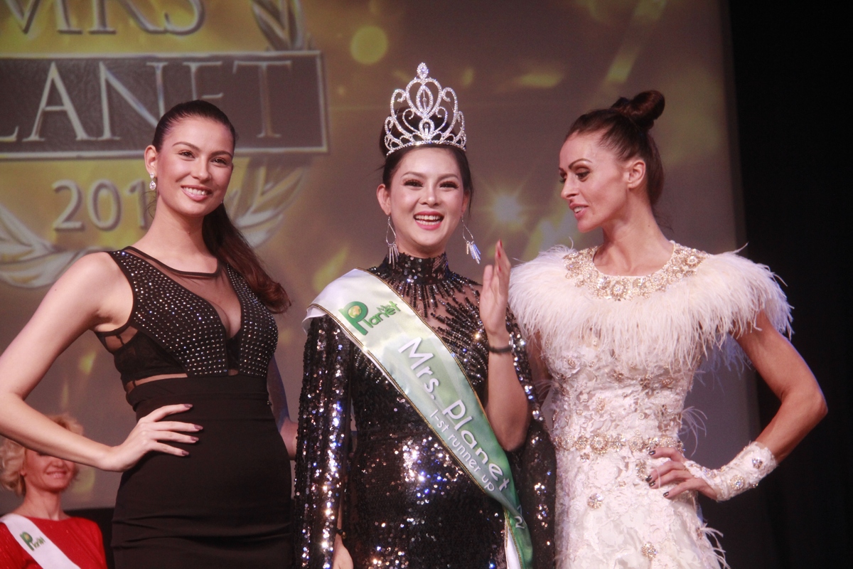 Diễn viên Vân Anh giành giải Á hậu 1 Mrs Planet 2017