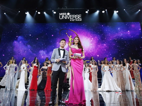 Đêm chung kết cuộc thi Hoa hậu Hoàn vũ Việt Nam 2017 được rời sang năm 2018