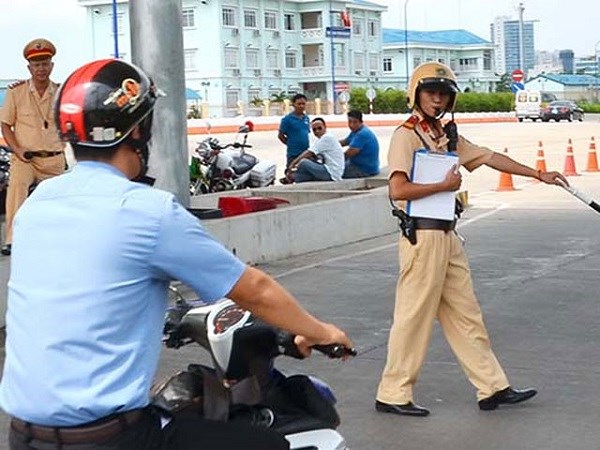Thành phố Hồ Chí Minh sẽ tăng mức phạt giao thông, thuế thuốc lá