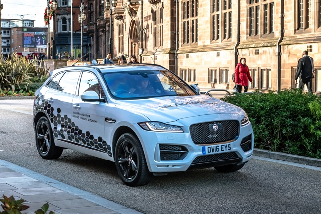 Jaguar Land Rover lần đầu tham gia thử nghiệm xe tự lái