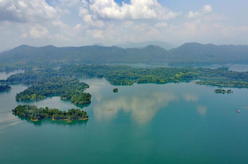Hồ Kenyir, Malaysia: 