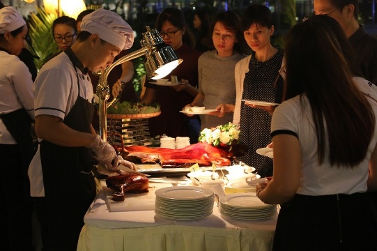 Tiệc Buffet trong không gian ngập tràn âm nhạc