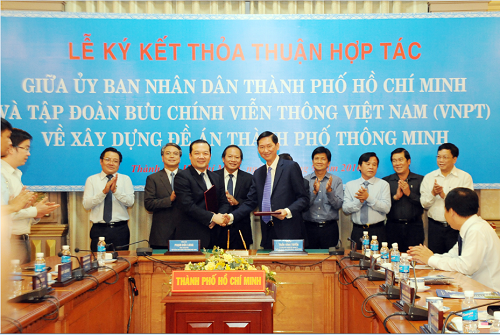 Lãnh đạo UBND TP Hồ Chí Minh và Lãnh đạo VNPT ký kết xây dựng đề án thành phố thông minh