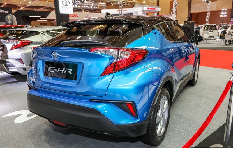 Xe++ - Toyota C-HR có giá bán hơn 800 triệu đồng tại Malaysia (Hình 9).