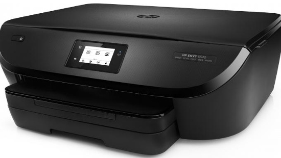 HP Envy 5540 All-in-One printer có tốc độ in là 12 trang/phút trắng đen và 8 trang/phút màu. Tuy nhiên  tốc độ scan hơi chậm với chế độ Preview cần 22 giây, scan tài liệu A4 độ phân giải 300dpi mất 25 giây và scan ảnh độ phân giải 1.200 dpi cần tới gần 3 phút. Nhưng chất lượng bản scan và bản in là rất tốt, trong khi chất lượng in ảnh là chấp nhận được. 