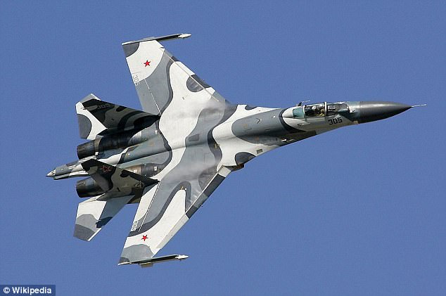 Su-27 của Nga vừa chặn một máy bay do thám hàng đầu của Mỹ