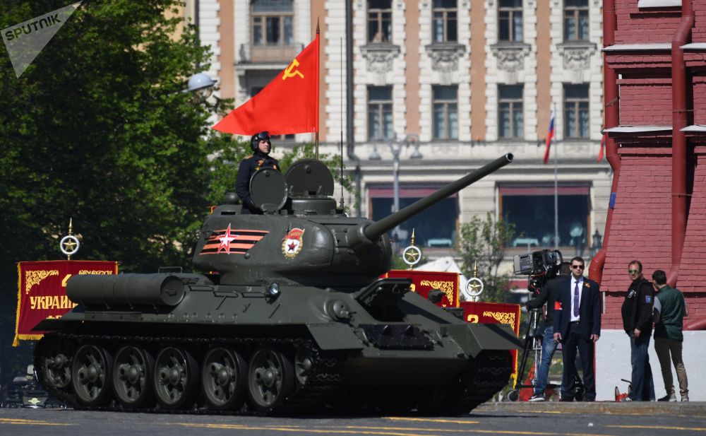 Xe tăng huyền thoại T-34 từ thời Xô viết của Nga