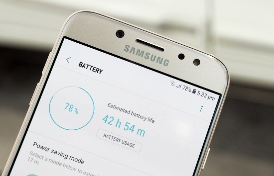 Pin: Samsung Galaxy J7 Pro đi kèm viên pin dung lượng khá cao lên đến 3.600 mAh, hoàn toàn đủ để trụ được một ngày với tác vụ cơ bản, lướt web, đọc báo, thi thoảng chụp ảnh và thực hiện cuộc gọi. 