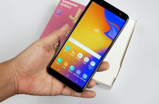 Samsung Galaxy J4 Plus Cùng Giá Galaxy J4, Nên Chọn Smartphone Nào? - Báo  Điện Tử Vnmedia - Tin Nóng Việt Nam Và Thế Giới