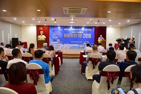 Lễ công bố kết quả sơ khảo Giải thưởng Nhân tài Đất Việt lĩnh vực CNTT 2018 vừa diễn ra chiều qua, 6/11 tại Hà Nội.